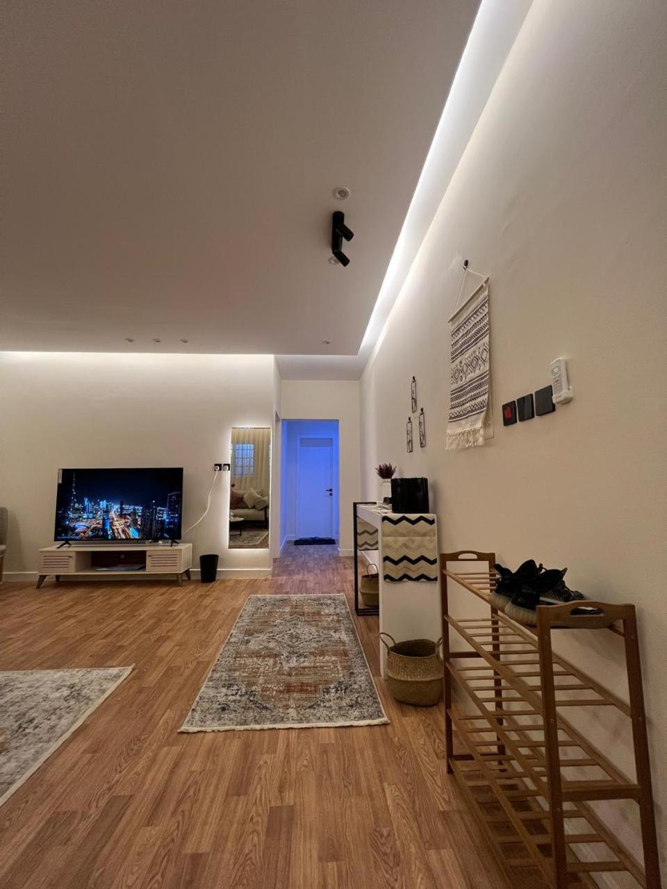 Apartment Your *